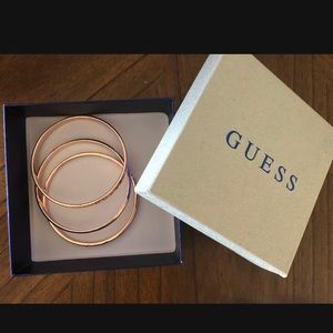 Bracelet & necklace set